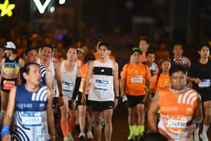 BIB: 692, 40709, 27762
                            <button type="button" onclick="openModal(23229719)" class="btn btn-primary btn-sm float-right btn-popup" data-toggle="modal" data-target=".modal-high-quality">
                        <i class="fas fa-shopping-cart"></i> Add to Cart
                    </button>
                                            <button type="button" onclick="isThisMe(23229719, true)" class="btn btn-success btn-sm float-right btn-popup btn-isme hidden" data-toggle="tooltip" data-placement="bottom" title="นี่คือรูปของคุณใช่ไหม คลิกที่นี่เพื่อเอาเข้าอัลบั้ม">
                        <i class="fas fa-plus"></i> Add to album
                    </button>
                    <button type="button" onclick="isThisMe(23229719, false)" class="btn btn-warning btn-sm float-right btn-popup btn-isnotme hidden">
                        <i class="fas fa-ban"></i> Remove from album
                    </button>