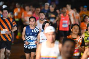 BIB: 40852
                            <button type="button" onclick="openModal(23230332)" class="btn btn-primary btn-sm float-right btn-popup" data-toggle="modal" data-target=".modal-high-quality">
                        <i class="fas fa-shopping-cart"></i> Add to Cart
                    </button>
                                            <button type="button" onclick="isThisMe(23230332, true)" class="btn btn-success btn-sm float-right btn-popup btn-isme hidden" data-toggle="tooltip" data-placement="bottom" title="นี่คือรูปของคุณใช่ไหม คลิกที่นี่เพื่อเอาเข้าอัลบั้ม">
                        <i class="fas fa-plus"></i> Add to album
                    </button>
                    <button type="button" onclick="isThisMe(23230332, false)" class="btn btn-warning btn-sm float-right btn-popup btn-isnotme hidden">
                        <i class="fas fa-ban"></i> Remove from album
                    </button>