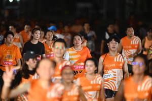 BIB: 29740, 28160, 29558, 211, 23391
                            <button type="button" onclick="openModal(23203213)" class="btn btn-primary btn-sm float-right btn-popup" data-toggle="modal" data-target=".modal-high-quality">
                        <i class="fas fa-shopping-cart"></i> Add to Cart
                    </button>
                                            <button type="button" onclick="isThisMe(23203213, true)" class="btn btn-success btn-sm float-right btn-popup btn-isme hidden" data-toggle="tooltip" data-placement="bottom" title="นี่คือรูปของคุณใช่ไหม คลิกที่นี่เพื่อเอาเข้าอัลบั้ม">
                        <i class="fas fa-plus"></i> Add to album
                    </button>
                    <button type="button" onclick="isThisMe(23203213, false)" class="btn btn-warning btn-sm float-right btn-popup btn-isnotme hidden">
                        <i class="fas fa-ban"></i> Remove from album
                    </button>