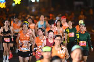BIB: 20173, 2821, 28470
                            <button type="button" onclick="openModal(23212739)" class="btn btn-primary btn-sm float-right btn-popup" data-toggle="modal" data-target=".modal-high-quality">
                        <i class="fas fa-shopping-cart"></i> Add to Cart
                    </button>
                                            <button type="button" onclick="isThisMe(23212739, true)" class="btn btn-success btn-sm float-right btn-popup btn-isme hidden" data-toggle="tooltip" data-placement="bottom" title="นี่คือรูปของคุณใช่ไหม คลิกที่นี่เพื่อเอาเข้าอัลบั้ม">
                        <i class="fas fa-plus"></i> Add to album
                    </button>
                    <button type="button" onclick="isThisMe(23212739, false)" class="btn btn-warning btn-sm float-right btn-popup btn-isnotme hidden">
                        <i class="fas fa-ban"></i> Remove from album
                    </button>