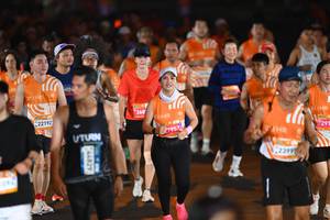 BIB: 101, 22192, 44829, 268, 79521, 23995, 211, 291
                            <button type="button" onclick="openModal(23188699)" class="btn btn-primary btn-sm float-right btn-popup" data-toggle="modal" data-target=".modal-high-quality">
                        <i class="fas fa-shopping-cart"></i> Add to Cart
                    </button>
                                            <button type="button" onclick="isThisMe(23188699, true)" class="btn btn-success btn-sm float-right btn-popup btn-isme hidden" data-toggle="tooltip" data-placement="bottom" title="นี่คือรูปของคุณใช่ไหม คลิกที่นี่เพื่อเอาเข้าอัลบั้ม">
                        <i class="fas fa-plus"></i> Add to album
                    </button>
                    <button type="button" onclick="isThisMe(23188699, false)" class="btn btn-warning btn-sm float-right btn-popup btn-isnotme hidden">
                        <i class="fas fa-ban"></i> Remove from album
                    </button>