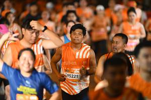 BIB: 95221
                            <button type="button" onclick="openModal(23178644)" class="btn btn-primary btn-sm float-right btn-popup" data-toggle="modal" data-target=".modal-high-quality">
                        <i class="fas fa-shopping-cart"></i> Add to Cart
                    </button>
                                            <button type="button" onclick="isThisMe(23178644, true)" class="btn btn-success btn-sm float-right btn-popup btn-isme hidden" data-toggle="tooltip" data-placement="bottom" title="นี่คือรูปของคุณใช่ไหม คลิกที่นี่เพื่อเอาเข้าอัลบั้ม">
                        <i class="fas fa-plus"></i> Add to album
                    </button>
                    <button type="button" onclick="isThisMe(23178644, false)" class="btn btn-warning btn-sm float-right btn-popup btn-isnotme hidden">
                        <i class="fas fa-ban"></i> Remove from album
                    </button>