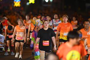 BIB: 2154, 28491, 5220, 29765, 2532
                            <button type="button" onclick="openModal(23226978)" class="btn btn-primary btn-sm float-right btn-popup" data-toggle="modal" data-target=".modal-high-quality">
                        <i class="fas fa-shopping-cart"></i> Add to Cart
                    </button>
                                            <button type="button" onclick="isThisMe(23226978, true)" class="btn btn-success btn-sm float-right btn-popup btn-isme hidden" data-toggle="tooltip" data-placement="bottom" title="นี่คือรูปของคุณใช่ไหม คลิกที่นี่เพื่อเอาเข้าอัลบั้ม">
                        <i class="fas fa-plus"></i> Add to album
                    </button>
                    <button type="button" onclick="isThisMe(23226978, false)" class="btn btn-warning btn-sm float-right btn-popup btn-isnotme hidden">
                        <i class="fas fa-ban"></i> Remove from album
                    </button>