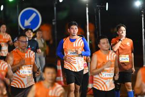 BIB: 2306, 25091, 21927, 25494
                            <button type="button" onclick="openModal(23178567)" class="btn btn-primary btn-sm float-right btn-popup" data-toggle="modal" data-target=".modal-high-quality">
                        <i class="fas fa-shopping-cart"></i> Add to Cart
                    </button>
                                            <button type="button" onclick="isThisMe(23178567, true)" class="btn btn-success btn-sm float-right btn-popup btn-isme hidden" data-toggle="tooltip" data-placement="bottom" title="นี่คือรูปของคุณใช่ไหม คลิกที่นี่เพื่อเอาเข้าอัลบั้ม">
                        <i class="fas fa-plus"></i> Add to album
                    </button>
                    <button type="button" onclick="isThisMe(23178567, false)" class="btn btn-warning btn-sm float-right btn-popup btn-isnotme hidden">
                        <i class="fas fa-ban"></i> Remove from album
                    </button>