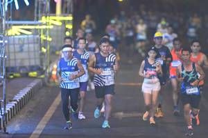 BIB: 2406, 245033, 41070
                            <button type="button" onclick="openModal(22906334)" class="btn btn-primary btn-sm float-right btn-popup" data-toggle="modal" data-target=".modal-high-quality">
                        <i class="fas fa-shopping-cart"></i> Add to Cart
                    </button>
                                            <button type="button" onclick="isThisMe(22906334, true)" class="btn btn-success btn-sm float-right btn-popup btn-isme hidden" data-toggle="tooltip" data-placement="bottom" title="นี่คือรูปของคุณใช่ไหม คลิกที่นี่เพื่อเอาเข้าอัลบั้ม">
                        <i class="fas fa-plus"></i> Add to album
                    </button>
                    <button type="button" onclick="isThisMe(22906334, false)" class="btn btn-warning btn-sm float-right btn-popup btn-isnotme hidden">
                        <i class="fas fa-ban"></i> Remove from album
                    </button>