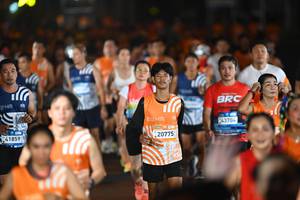 BIB: 41859, 20775, 43704
                            <button type="button" onclick="openModal(23196888)" class="btn btn-primary btn-sm float-right btn-popup" data-toggle="modal" data-target=".modal-high-quality">
                        <i class="fas fa-shopping-cart"></i> Add to Cart
                    </button>
                                            <button type="button" onclick="isThisMe(23196888, true)" class="btn btn-success btn-sm float-right btn-popup btn-isme hidden" data-toggle="tooltip" data-placement="bottom" title="นี่คือรูปของคุณใช่ไหม คลิกที่นี่เพื่อเอาเข้าอัลบั้ม">
                        <i class="fas fa-plus"></i> Add to album
                    </button>
                    <button type="button" onclick="isThisMe(23196888, false)" class="btn btn-warning btn-sm float-right btn-popup btn-isnotme hidden">
                        <i class="fas fa-ban"></i> Remove from album
                    </button>