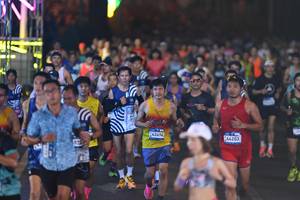 BIB: 5012, 10250, 42494, 44203
                            <button type="button" onclick="openModal(22911827)" class="btn btn-primary btn-sm float-right btn-popup" data-toggle="modal" data-target=".modal-high-quality">
                        <i class="fas fa-shopping-cart"></i> Add to Cart
                    </button>
                                            <button type="button" onclick="isThisMe(22911827, true)" class="btn btn-success btn-sm float-right btn-popup btn-isme hidden" data-toggle="tooltip" data-placement="bottom" title="นี่คือรูปของคุณใช่ไหม คลิกที่นี่เพื่อเอาเข้าอัลบั้ม">
                        <i class="fas fa-plus"></i> Add to album
                    </button>
                    <button type="button" onclick="isThisMe(22911827, false)" class="btn btn-warning btn-sm float-right btn-popup btn-isnotme hidden">
                        <i class="fas fa-ban"></i> Remove from album
                    </button>