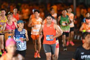 BIB: 400, 416
                            <button type="button" onclick="openModal(23208727)" class="btn btn-primary btn-sm float-right btn-popup" data-toggle="modal" data-target=".modal-high-quality">
                        <i class="fas fa-shopping-cart"></i> Add to Cart
                    </button>
                                            <button type="button" onclick="isThisMe(23208727, true)" class="btn btn-success btn-sm float-right btn-popup btn-isme hidden" data-toggle="tooltip" data-placement="bottom" title="นี่คือรูปของคุณใช่ไหม คลิกที่นี่เพื่อเอาเข้าอัลบั้ม">
                        <i class="fas fa-plus"></i> Add to album
                    </button>
                    <button type="button" onclick="isThisMe(23208727, false)" class="btn btn-warning btn-sm float-right btn-popup btn-isnotme hidden">
                        <i class="fas fa-ban"></i> Remove from album
                    </button>