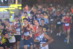 BIB: 901, 40362, 40076, 6841
                            <button type="button" onclick="openModal(22911724)" class="btn btn-primary btn-sm float-right btn-popup" data-toggle="modal" data-target=".modal-high-quality">
                        <i class="fas fa-shopping-cart"></i> Add to Cart
                    </button>
                                            <button type="button" onclick="isThisMe(22911724, true)" class="btn btn-success btn-sm float-right btn-popup btn-isme hidden" data-toggle="tooltip" data-placement="bottom" title="นี่คือรูปของคุณใช่ไหม คลิกที่นี่เพื่อเอาเข้าอัลบั้ม">
                        <i class="fas fa-plus"></i> Add to album
                    </button>
                    <button type="button" onclick="isThisMe(22911724, false)" class="btn btn-warning btn-sm float-right btn-popup btn-isnotme hidden">
                        <i class="fas fa-ban"></i> Remove from album
                    </button>