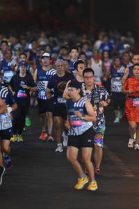 BIB: 297, 415, 529
                            <button type="button" onclick="openModal(22937538)" class="btn btn-primary btn-sm float-right btn-popup" data-toggle="modal" data-target=".modal-high-quality">
                        <i class="fas fa-shopping-cart"></i> Add to Cart
                    </button>
                                            <button type="button" onclick="isThisMe(22937538, true)" class="btn btn-success btn-sm float-right btn-popup btn-isme hidden" data-toggle="tooltip" data-placement="bottom" title="นี่คือรูปของคุณใช่ไหม คลิกที่นี่เพื่อเอาเข้าอัลบั้ม">
                        <i class="fas fa-plus"></i> Add to album
                    </button>
                    <button type="button" onclick="isThisMe(22937538, false)" class="btn btn-warning btn-sm float-right btn-popup btn-isnotme hidden">
                        <i class="fas fa-ban"></i> Remove from album
                    </button>