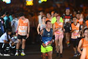 BIB: 211
                            <button type="button" onclick="openModal(23162405)" class="btn btn-primary btn-sm float-right btn-popup" data-toggle="modal" data-target=".modal-high-quality">
                        <i class="fas fa-shopping-cart"></i> Add to Cart
                    </button>
                                            <button type="button" onclick="isThisMe(23162405, true)" class="btn btn-success btn-sm float-right btn-popup btn-isme hidden" data-toggle="tooltip" data-placement="bottom" title="นี่คือรูปของคุณใช่ไหม คลิกที่นี่เพื่อเอาเข้าอัลบั้ม">
                        <i class="fas fa-plus"></i> Add to album
                    </button>
                    <button type="button" onclick="isThisMe(23162405, false)" class="btn btn-warning btn-sm float-right btn-popup btn-isnotme hidden">
                        <i class="fas fa-ban"></i> Remove from album
                    </button>