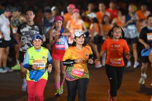 BIB: 42195, 5350, 46338, 28074, 100, 27836
                            <button type="button" onclick="openModal(23187098)" class="btn btn-primary btn-sm float-right btn-popup" data-toggle="modal" data-target=".modal-high-quality">
                        <i class="fas fa-shopping-cart"></i> Add to Cart
                    </button>
                                            <button type="button" onclick="isThisMe(23187098, true)" class="btn btn-success btn-sm float-right btn-popup btn-isme hidden" data-toggle="tooltip" data-placement="bottom" title="นี่คือรูปของคุณใช่ไหม คลิกที่นี่เพื่อเอาเข้าอัลบั้ม">
                        <i class="fas fa-plus"></i> Add to album
                    </button>
                    <button type="button" onclick="isThisMe(23187098, false)" class="btn btn-warning btn-sm float-right btn-popup btn-isnotme hidden">
                        <i class="fas fa-ban"></i> Remove from album
                    </button>