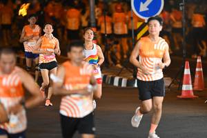 BIB: 26904, 1521
                            <button type="button" onclick="openModal(23177107)" class="btn btn-primary btn-sm float-right btn-popup" data-toggle="modal" data-target=".modal-high-quality">
                        <i class="fas fa-shopping-cart"></i> Add to Cart
                    </button>
                                            <button type="button" onclick="isThisMe(23177107, true)" class="btn btn-success btn-sm float-right btn-popup btn-isme hidden" data-toggle="tooltip" data-placement="bottom" title="นี่คือรูปของคุณใช่ไหม คลิกที่นี่เพื่อเอาเข้าอัลบั้ม">
                        <i class="fas fa-plus"></i> Add to album
                    </button>
                    <button type="button" onclick="isThisMe(23177107, false)" class="btn btn-warning btn-sm float-right btn-popup btn-isnotme hidden">
                        <i class="fas fa-ban"></i> Remove from album
                    </button>