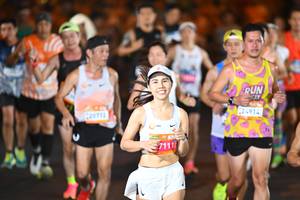 BIB: 20712, 7111, 24914
                            <button type="button" onclick="openModal(23208977)" class="btn btn-primary btn-sm float-right btn-popup" data-toggle="modal" data-target=".modal-high-quality">
                        <i class="fas fa-shopping-cart"></i> Add to Cart
                    </button>
                                            <button type="button" onclick="isThisMe(23208977, true)" class="btn btn-success btn-sm float-right btn-popup btn-isme hidden" data-toggle="tooltip" data-placement="bottom" title="นี่คือรูปของคุณใช่ไหม คลิกที่นี่เพื่อเอาเข้าอัลบั้ม">
                        <i class="fas fa-plus"></i> Add to album
                    </button>
                    <button type="button" onclick="isThisMe(23208977, false)" class="btn btn-warning btn-sm float-right btn-popup btn-isnotme hidden">
                        <i class="fas fa-ban"></i> Remove from album
                    </button>