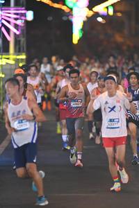 BIB: 62970, 40821
                            <button type="button" onclick="openModal(22904942)" class="btn btn-primary btn-sm float-right btn-popup" data-toggle="modal" data-target=".modal-high-quality">
                        <i class="fas fa-shopping-cart"></i> Add to Cart
                    </button>
                                            <button type="button" onclick="isThisMe(22904942, true)" class="btn btn-success btn-sm float-right btn-popup btn-isme hidden" data-toggle="tooltip" data-placement="bottom" title="นี่คือรูปของคุณใช่ไหม คลิกที่นี่เพื่อเอาเข้าอัลบั้ม">
                        <i class="fas fa-plus"></i> Add to album
                    </button>
                    <button type="button" onclick="isThisMe(22904942, false)" class="btn btn-warning btn-sm float-right btn-popup btn-isnotme hidden">
                        <i class="fas fa-ban"></i> Remove from album
                    </button>