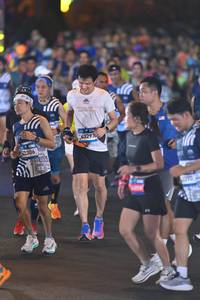 BIB: 0306, 43293, 3390
                            <button type="button" onclick="openModal(22981921)" class="btn btn-primary btn-sm float-right btn-popup" data-toggle="modal" data-target=".modal-high-quality">
                        <i class="fas fa-shopping-cart"></i> Add to Cart
                    </button>
                                            <button type="button" onclick="isThisMe(22981921, true)" class="btn btn-success btn-sm float-right btn-popup btn-isme hidden" data-toggle="tooltip" data-placement="bottom" title="นี่คือรูปของคุณใช่ไหม คลิกที่นี่เพื่อเอาเข้าอัลบั้ม">
                        <i class="fas fa-plus"></i> Add to album
                    </button>
                    <button type="button" onclick="isThisMe(22981921, false)" class="btn btn-warning btn-sm float-right btn-popup btn-isnotme hidden">
                        <i class="fas fa-ban"></i> Remove from album
                    </button>