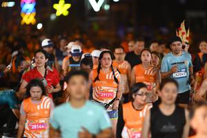 BIB: 28146, 29171, 43241
                            <button type="button" onclick="openModal(23232207)" class="btn btn-primary btn-sm float-right btn-popup" data-toggle="modal" data-target=".modal-high-quality">
                        <i class="fas fa-shopping-cart"></i> Add to Cart
                    </button>
                                            <button type="button" onclick="isThisMe(23232207, true)" class="btn btn-success btn-sm float-right btn-popup btn-isme hidden" data-toggle="tooltip" data-placement="bottom" title="นี่คือรูปของคุณใช่ไหม คลิกที่นี่เพื่อเอาเข้าอัลบั้ม">
                        <i class="fas fa-plus"></i> Add to album
                    </button>
                    <button type="button" onclick="isThisMe(23232207, false)" class="btn btn-warning btn-sm float-right btn-popup btn-isnotme hidden">
                        <i class="fas fa-ban"></i> Remove from album
                    </button>