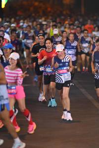 BIB: 877, 06497
                            <button type="button" onclick="openModal(22936042)" class="btn btn-primary btn-sm float-right btn-popup" data-toggle="modal" data-target=".modal-high-quality">
                        <i class="fas fa-shopping-cart"></i> Add to Cart
                    </button>
                                            <button type="button" onclick="isThisMe(22936042, true)" class="btn btn-success btn-sm float-right btn-popup btn-isme hidden" data-toggle="tooltip" data-placement="bottom" title="นี่คือรูปของคุณใช่ไหม คลิกที่นี่เพื่อเอาเข้าอัลบั้ม">
                        <i class="fas fa-plus"></i> Add to album
                    </button>
                    <button type="button" onclick="isThisMe(22936042, false)" class="btn btn-warning btn-sm float-right btn-popup btn-isnotme hidden">
                        <i class="fas fa-ban"></i> Remove from album
                    </button>