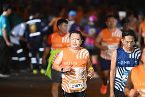 BIB: 23871
                            <button type="button" onclick="openModal(23225451)" class="btn btn-primary btn-sm float-right btn-popup" data-toggle="modal" data-target=".modal-high-quality">
                        <i class="fas fa-shopping-cart"></i> Add to Cart
                    </button>
                                            <button type="button" onclick="isThisMe(23225451, true)" class="btn btn-success btn-sm float-right btn-popup btn-isme hidden" data-toggle="tooltip" data-placement="bottom" title="นี่คือรูปของคุณใช่ไหม คลิกที่นี่เพื่อเอาเข้าอัลบั้ม">
                        <i class="fas fa-plus"></i> Add to album
                    </button>
                    <button type="button" onclick="isThisMe(23225451, false)" class="btn btn-warning btn-sm float-right btn-popup btn-isnotme hidden">
                        <i class="fas fa-ban"></i> Remove from album
                    </button>