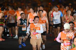 BIB: 214, 2924, 180, 29204
                            <button type="button" onclick="openModal(23223850)" class="btn btn-primary btn-sm float-right btn-popup" data-toggle="modal" data-target=".modal-high-quality">
                        <i class="fas fa-shopping-cart"></i> Add to Cart
                    </button>
                                            <button type="button" onclick="isThisMe(23223850, true)" class="btn btn-success btn-sm float-right btn-popup btn-isme hidden" data-toggle="tooltip" data-placement="bottom" title="นี่คือรูปของคุณใช่ไหม คลิกที่นี่เพื่อเอาเข้าอัลบั้ม">
                        <i class="fas fa-plus"></i> Add to album
                    </button>
                    <button type="button" onclick="isThisMe(23223850, false)" class="btn btn-warning btn-sm float-right btn-popup btn-isnotme hidden">
                        <i class="fas fa-ban"></i> Remove from album
                    </button>