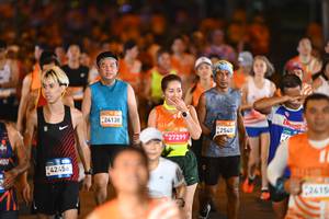 BIB: 400, 42456, 24138, 27299, 25400
                            <button type="button" onclick="openModal(23165014)" class="btn btn-primary btn-sm float-right btn-popup" data-toggle="modal" data-target=".modal-high-quality">
                        <i class="fas fa-shopping-cart"></i> Add to Cart
                    </button>
                                            <button type="button" onclick="isThisMe(23165014, true)" class="btn btn-success btn-sm float-right btn-popup btn-isme hidden" data-toggle="tooltip" data-placement="bottom" title="นี่คือรูปของคุณใช่ไหม คลิกที่นี่เพื่อเอาเข้าอัลบั้ม">
                        <i class="fas fa-plus"></i> Add to album
                    </button>
                    <button type="button" onclick="isThisMe(23165014, false)" class="btn btn-warning btn-sm float-right btn-popup btn-isnotme hidden">
                        <i class="fas fa-ban"></i> Remove from album
                    </button>