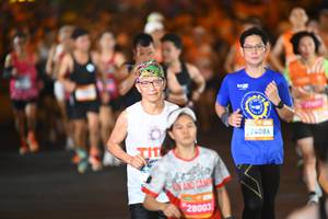 BIB: 082, 98072
                            <button type="button" onclick="openModal(23182900)" class="btn btn-primary btn-sm float-right btn-popup" data-toggle="modal" data-target=".modal-high-quality">
                        <i class="fas fa-shopping-cart"></i> Add to Cart
                    </button>
                                            <button type="button" onclick="isThisMe(23182900, true)" class="btn btn-success btn-sm float-right btn-popup btn-isme hidden" data-toggle="tooltip" data-placement="bottom" title="นี่คือรูปของคุณใช่ไหม คลิกที่นี่เพื่อเอาเข้าอัลบั้ม">
                        <i class="fas fa-plus"></i> Add to album
                    </button>
                    <button type="button" onclick="isThisMe(23182900, false)" class="btn btn-warning btn-sm float-right btn-popup btn-isnotme hidden">
                        <i class="fas fa-ban"></i> Remove from album
                    </button>