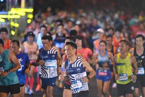 BIB: 0907, 40791, 1900
                            <button type="button" onclick="openModal(22912603)" class="btn btn-primary btn-sm float-right btn-popup" data-toggle="modal" data-target=".modal-high-quality">
                        <i class="fas fa-shopping-cart"></i> Add to Cart
                    </button>
                                            <button type="button" onclick="isThisMe(22912603, true)" class="btn btn-success btn-sm float-right btn-popup btn-isme hidden" data-toggle="tooltip" data-placement="bottom" title="นี่คือรูปของคุณใช่ไหม คลิกที่นี่เพื่อเอาเข้าอัลบั้ม">
                        <i class="fas fa-plus"></i> Add to album
                    </button>
                    <button type="button" onclick="isThisMe(22912603, false)" class="btn btn-warning btn-sm float-right btn-popup btn-isnotme hidden">
                        <i class="fas fa-ban"></i> Remove from album
                    </button>