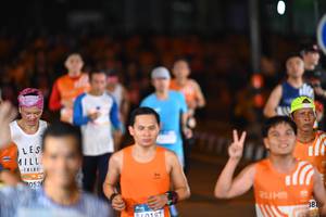 BIB: 0526, 10187
                            <button type="button" onclick="openModal(23204914)" class="btn btn-primary btn-sm float-right btn-popup" data-toggle="modal" data-target=".modal-high-quality">
                        <i class="fas fa-shopping-cart"></i> Add to Cart
                    </button>
                                            <button type="button" onclick="isThisMe(23204914, true)" class="btn btn-success btn-sm float-right btn-popup btn-isme hidden" data-toggle="tooltip" data-placement="bottom" title="นี่คือรูปของคุณใช่ไหม คลิกที่นี่เพื่อเอาเข้าอัลบั้ม">
                        <i class="fas fa-plus"></i> Add to album
                    </button>
                    <button type="button" onclick="isThisMe(23204914, false)" class="btn btn-warning btn-sm float-right btn-popup btn-isnotme hidden">
                        <i class="fas fa-ban"></i> Remove from album
                    </button>