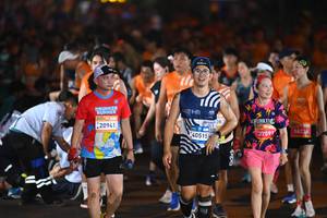 BIB: 20941, 40515, 138, 27591, 84236
                            <button type="button" onclick="openModal(23200399)" class="btn btn-primary btn-sm float-right btn-popup" data-toggle="modal" data-target=".modal-high-quality">
                        <i class="fas fa-shopping-cart"></i> Add to Cart
                    </button>
                                            <button type="button" onclick="isThisMe(23200399, true)" class="btn btn-success btn-sm float-right btn-popup btn-isme hidden" data-toggle="tooltip" data-placement="bottom" title="นี่คือรูปของคุณใช่ไหม คลิกที่นี่เพื่อเอาเข้าอัลบั้ม">
                        <i class="fas fa-plus"></i> Add to album
                    </button>
                    <button type="button" onclick="isThisMe(23200399, false)" class="btn btn-warning btn-sm float-right btn-popup btn-isnotme hidden">
                        <i class="fas fa-ban"></i> Remove from album
                    </button>