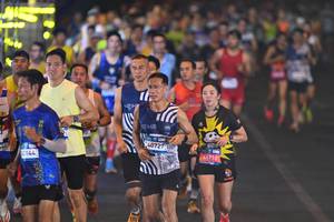 BIB: 3144, 1581, 407271, 46710
                            <button type="button" onclick="openModal(22911561)" class="btn btn-primary btn-sm float-right btn-popup" data-toggle="modal" data-target=".modal-high-quality">
                        <i class="fas fa-shopping-cart"></i> Add to Cart
                    </button>
                                            <button type="button" onclick="isThisMe(22911561, true)" class="btn btn-success btn-sm float-right btn-popup btn-isme hidden" data-toggle="tooltip" data-placement="bottom" title="นี่คือรูปของคุณใช่ไหม คลิกที่นี่เพื่อเอาเข้าอัลบั้ม">
                        <i class="fas fa-plus"></i> Add to album
                    </button>
                    <button type="button" onclick="isThisMe(22911561, false)" class="btn btn-warning btn-sm float-right btn-popup btn-isnotme hidden">
                        <i class="fas fa-ban"></i> Remove from album
                    </button>