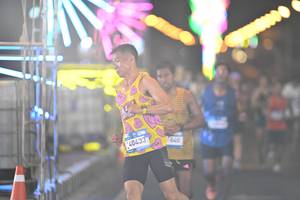 BIB: 078, 707
                            <button type="button" onclick="openModal(22903315)" class="btn btn-primary btn-sm float-right btn-popup" data-toggle="modal" data-target=".modal-high-quality">
                        <i class="fas fa-shopping-cart"></i> Add to Cart
                    </button>
                                            <button type="button" onclick="isThisMe(22903315, true)" class="btn btn-success btn-sm float-right btn-popup btn-isme hidden" data-toggle="tooltip" data-placement="bottom" title="นี่คือรูปของคุณใช่ไหม คลิกที่นี่เพื่อเอาเข้าอัลบั้ม">
                        <i class="fas fa-plus"></i> Add to album
                    </button>
                    <button type="button" onclick="isThisMe(22903315, false)" class="btn btn-warning btn-sm float-right btn-popup btn-isnotme hidden">
                        <i class="fas fa-ban"></i> Remove from album
                    </button>