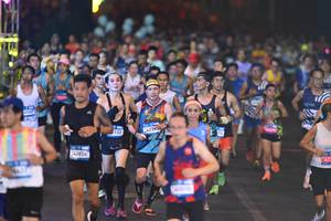 BIB: 0727, 43856, 132, 42385
                            <button type="button" onclick="openModal(22910146)" class="btn btn-primary btn-sm float-right btn-popup" data-toggle="modal" data-target=".modal-high-quality">
                        <i class="fas fa-shopping-cart"></i> Add to Cart
                    </button>
                                            <button type="button" onclick="isThisMe(22910146, true)" class="btn btn-success btn-sm float-right btn-popup btn-isme hidden" data-toggle="tooltip" data-placement="bottom" title="นี่คือรูปของคุณใช่ไหม คลิกที่นี่เพื่อเอาเข้าอัลบั้ม">
                        <i class="fas fa-plus"></i> Add to album
                    </button>
                    <button type="button" onclick="isThisMe(22910146, false)" class="btn btn-warning btn-sm float-right btn-popup btn-isnotme hidden">
                        <i class="fas fa-ban"></i> Remove from album
                    </button>