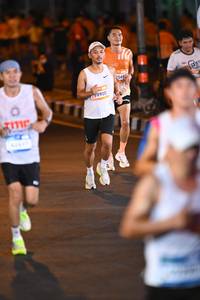 BIB: 0900, 256
                            <button type="button" onclick="openModal(23153137)" class="btn btn-primary btn-sm float-right btn-popup" data-toggle="modal" data-target=".modal-high-quality">
                        <i class="fas fa-shopping-cart"></i> Add to Cart
                    </button>
                                            <button type="button" onclick="isThisMe(23153137, true)" class="btn btn-success btn-sm float-right btn-popup btn-isme hidden" data-toggle="tooltip" data-placement="bottom" title="นี่คือรูปของคุณใช่ไหม คลิกที่นี่เพื่อเอาเข้าอัลบั้ม">
                        <i class="fas fa-plus"></i> Add to album
                    </button>
                    <button type="button" onclick="isThisMe(23153137, false)" class="btn btn-warning btn-sm float-right btn-popup btn-isnotme hidden">
                        <i class="fas fa-ban"></i> Remove from album
                    </button>