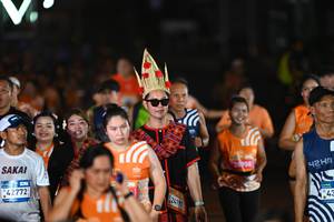 BIB: 42772, 24197, 20908
                            <button type="button" onclick="openModal(23232477)" class="btn btn-primary btn-sm float-right btn-popup" data-toggle="modal" data-target=".modal-high-quality">
                        <i class="fas fa-shopping-cart"></i> Add to Cart
                    </button>
                                            <button type="button" onclick="isThisMe(23232477, true)" class="btn btn-success btn-sm float-right btn-popup btn-isme hidden" data-toggle="tooltip" data-placement="bottom" title="นี่คือรูปของคุณใช่ไหม คลิกที่นี่เพื่อเอาเข้าอัลบั้ม">
                        <i class="fas fa-plus"></i> Add to album
                    </button>
                    <button type="button" onclick="isThisMe(23232477, false)" class="btn btn-warning btn-sm float-right btn-popup btn-isnotme hidden">
                        <i class="fas fa-ban"></i> Remove from album
                    </button>