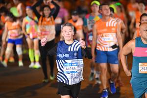 BIB: 
                            <button type="button" onclick="openModal(23191741)" class="btn btn-primary btn-sm float-right btn-popup" data-toggle="modal" data-target=".modal-high-quality">
                        <i class="fas fa-shopping-cart"></i> Add to Cart
                    </button>
                                            <button type="button" onclick="isThisMe(23191741, true)" class="btn btn-success btn-sm float-right btn-popup btn-isme hidden" data-toggle="tooltip" data-placement="bottom" title="นี่คือรูปของคุณใช่ไหม คลิกที่นี่เพื่อเอาเข้าอัลบั้ม">
                        <i class="fas fa-plus"></i> Add to album
                    </button>
                    <button type="button" onclick="isThisMe(23191741, false)" class="btn btn-warning btn-sm float-right btn-popup btn-isnotme hidden">
                        <i class="fas fa-ban"></i> Remove from album
                    </button>