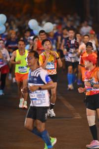 BIB: 40000, 42997
                            <button type="button" onclick="openModal(22939712)" class="btn btn-primary btn-sm float-right btn-popup" data-toggle="modal" data-target=".modal-high-quality">
                        <i class="fas fa-shopping-cart"></i> Add to Cart
                    </button>
                                            <button type="button" onclick="isThisMe(22939712, true)" class="btn btn-success btn-sm float-right btn-popup btn-isme hidden" data-toggle="tooltip" data-placement="bottom" title="นี่คือรูปของคุณใช่ไหม คลิกที่นี่เพื่อเอาเข้าอัลบั้ม">
                        <i class="fas fa-plus"></i> Add to album
                    </button>
                    <button type="button" onclick="isThisMe(22939712, false)" class="btn btn-warning btn-sm float-right btn-popup btn-isnotme hidden">
                        <i class="fas fa-ban"></i> Remove from album
                    </button>