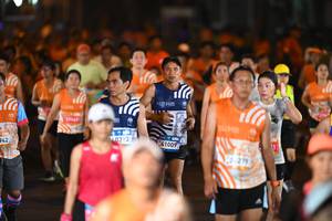 BIB: 942, 40393, 41009, 2279
                            <button type="button" onclick="openModal(23180384)" class="btn btn-primary btn-sm float-right btn-popup" data-toggle="modal" data-target=".modal-high-quality">
                        <i class="fas fa-shopping-cart"></i> Add to Cart
                    </button>
                                            <button type="button" onclick="isThisMe(23180384, true)" class="btn btn-success btn-sm float-right btn-popup btn-isme hidden" data-toggle="tooltip" data-placement="bottom" title="นี่คือรูปของคุณใช่ไหม คลิกที่นี่เพื่อเอาเข้าอัลบั้ม">
                        <i class="fas fa-plus"></i> Add to album
                    </button>
                    <button type="button" onclick="isThisMe(23180384, false)" class="btn btn-warning btn-sm float-right btn-popup btn-isnotme hidden">
                        <i class="fas fa-ban"></i> Remove from album
                    </button>