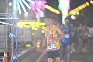 BIB: 40433
                            <button type="button" onclick="openModal(22903278)" class="btn btn-primary btn-sm float-right btn-popup" data-toggle="modal" data-target=".modal-high-quality">
                        <i class="fas fa-shopping-cart"></i> Add to Cart
                    </button>
                                            <button type="button" onclick="isThisMe(22903278, true)" class="btn btn-success btn-sm float-right btn-popup btn-isme hidden" data-toggle="tooltip" data-placement="bottom" title="นี่คือรูปของคุณใช่ไหม คลิกที่นี่เพื่อเอาเข้าอัลบั้ม">
                        <i class="fas fa-plus"></i> Add to album
                    </button>
                    <button type="button" onclick="isThisMe(22903278, false)" class="btn btn-warning btn-sm float-right btn-popup btn-isnotme hidden">
                        <i class="fas fa-ban"></i> Remove from album
                    </button>