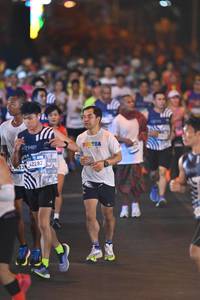 BIB: 201, 42282
                            <button type="button" onclick="openModal(22918960)" class="btn btn-primary btn-sm float-right btn-popup" data-toggle="modal" data-target=".modal-high-quality">
                        <i class="fas fa-shopping-cart"></i> Add to Cart
                    </button>
                                            <button type="button" onclick="isThisMe(22918960, true)" class="btn btn-success btn-sm float-right btn-popup btn-isme hidden" data-toggle="tooltip" data-placement="bottom" title="นี่คือรูปของคุณใช่ไหม คลิกที่นี่เพื่อเอาเข้าอัลบั้ม">
                        <i class="fas fa-plus"></i> Add to album
                    </button>
                    <button type="button" onclick="isThisMe(22918960, false)" class="btn btn-warning btn-sm float-right btn-popup btn-isnotme hidden">
                        <i class="fas fa-ban"></i> Remove from album
                    </button>