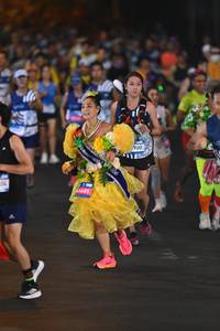 BIB: 46685, 900
                            <button type="button" onclick="openModal(22993515)" class="btn btn-primary btn-sm float-right btn-popup" data-toggle="modal" data-target=".modal-high-quality">
                        <i class="fas fa-shopping-cart"></i> Add to Cart
                    </button>
                                            <button type="button" onclick="isThisMe(22993515, true)" class="btn btn-success btn-sm float-right btn-popup btn-isme hidden" data-toggle="tooltip" data-placement="bottom" title="นี่คือรูปของคุณใช่ไหม คลิกที่นี่เพื่อเอาเข้าอัลบั้ม">
                        <i class="fas fa-plus"></i> Add to album
                    </button>
                    <button type="button" onclick="isThisMe(22993515, false)" class="btn btn-warning btn-sm float-right btn-popup btn-isnotme hidden">
                        <i class="fas fa-ban"></i> Remove from album
                    </button>