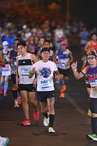 BIB: 40705, 42019, 426
                            <button type="button" onclick="openModal(22919482)" class="btn btn-primary btn-sm float-right btn-popup" data-toggle="modal" data-target=".modal-high-quality">
                        <i class="fas fa-shopping-cart"></i> Add to Cart
                    </button>
                                            <button type="button" onclick="isThisMe(22919482, true)" class="btn btn-success btn-sm float-right btn-popup btn-isme hidden" data-toggle="tooltip" data-placement="bottom" title="นี่คือรูปของคุณใช่ไหม คลิกที่นี่เพื่อเอาเข้าอัลบั้ม">
                        <i class="fas fa-plus"></i> Add to album
                    </button>
                    <button type="button" onclick="isThisMe(22919482, false)" class="btn btn-warning btn-sm float-right btn-popup btn-isnotme hidden">
                        <i class="fas fa-ban"></i> Remove from album
                    </button>