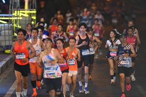 BIB: 41555, 06571, 0013
                            <button type="button" onclick="openModal(22905013)" class="btn btn-primary btn-sm float-right btn-popup" data-toggle="modal" data-target=".modal-high-quality">
                        <i class="fas fa-shopping-cart"></i> Add to Cart
                    </button>
                                            <button type="button" onclick="isThisMe(22905013, true)" class="btn btn-success btn-sm float-right btn-popup btn-isme hidden" data-toggle="tooltip" data-placement="bottom" title="นี่คือรูปของคุณใช่ไหม คลิกที่นี่เพื่อเอาเข้าอัลบั้ม">
                        <i class="fas fa-plus"></i> Add to album
                    </button>
                    <button type="button" onclick="isThisMe(22905013, false)" class="btn btn-warning btn-sm float-right btn-popup btn-isnotme hidden">
                        <i class="fas fa-ban"></i> Remove from album
                    </button>