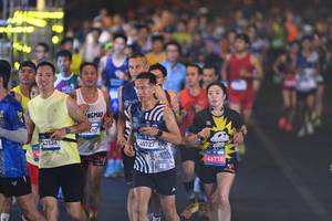 BIB: 43536, 40727, 46710
                            <button type="button" onclick="openModal(22911597)" class="btn btn-primary btn-sm float-right btn-popup" data-toggle="modal" data-target=".modal-high-quality">
                        <i class="fas fa-shopping-cart"></i> Add to Cart
                    </button>
                                            <button type="button" onclick="isThisMe(22911597, true)" class="btn btn-success btn-sm float-right btn-popup btn-isme hidden" data-toggle="tooltip" data-placement="bottom" title="นี่คือรูปของคุณใช่ไหม คลิกที่นี่เพื่อเอาเข้าอัลบั้ม">
                        <i class="fas fa-plus"></i> Add to album
                    </button>
                    <button type="button" onclick="isThisMe(22911597, false)" class="btn btn-warning btn-sm float-right btn-popup btn-isnotme hidden">
                        <i class="fas fa-ban"></i> Remove from album
                    </button>