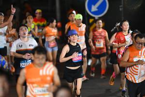 BIB: 42710, 47413
                            <button type="button" onclick="openModal(23200124)" class="btn btn-primary btn-sm float-right btn-popup" data-toggle="modal" data-target=".modal-high-quality">
                        <i class="fas fa-shopping-cart"></i> Add to Cart
                    </button>
                                            <button type="button" onclick="isThisMe(23200124, true)" class="btn btn-success btn-sm float-right btn-popup btn-isme hidden" data-toggle="tooltip" data-placement="bottom" title="นี่คือรูปของคุณใช่ไหม คลิกที่นี่เพื่อเอาเข้าอัลบั้ม">
                        <i class="fas fa-plus"></i> Add to album
                    </button>
                    <button type="button" onclick="isThisMe(23200124, false)" class="btn btn-warning btn-sm float-right btn-popup btn-isnotme hidden">
                        <i class="fas fa-ban"></i> Remove from album
                    </button>