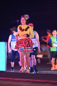 BIB: 
                            <button type="button" onclick="openModal(23384138)" class="btn btn-primary btn-sm float-right btn-popup" data-toggle="modal" data-target=".modal-high-quality">
                        <i class="fas fa-shopping-cart"></i> Add to Cart
                    </button>
                                            <button type="button" onclick="isThisMe(23384138, true)" class="btn btn-success btn-sm float-right btn-popup btn-isme hidden" data-toggle="tooltip" data-placement="bottom" title="นี่คือรูปของคุณใช่ไหม คลิกที่นี่เพื่อเอาเข้าอัลบั้ม">
                        <i class="fas fa-plus"></i> Add to album
                    </button>
                    <button type="button" onclick="isThisMe(23384138, false)" class="btn btn-warning btn-sm float-right btn-popup btn-isnotme hidden">
                        <i class="fas fa-ban"></i> Remove from album
                    </button>