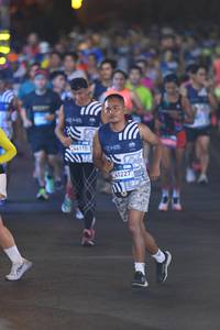 BIB: 44110, 41227
                            <button type="button" onclick="openModal(22982553)" class="btn btn-primary btn-sm float-right btn-popup" data-toggle="modal" data-target=".modal-high-quality">
                        <i class="fas fa-shopping-cart"></i> Add to Cart
                    </button>
                                            <button type="button" onclick="isThisMe(22982553, true)" class="btn btn-success btn-sm float-right btn-popup btn-isme hidden" data-toggle="tooltip" data-placement="bottom" title="นี่คือรูปของคุณใช่ไหม คลิกที่นี่เพื่อเอาเข้าอัลบั้ม">
                        <i class="fas fa-plus"></i> Add to album
                    </button>
                    <button type="button" onclick="isThisMe(22982553, false)" class="btn btn-warning btn-sm float-right btn-popup btn-isnotme hidden">
                        <i class="fas fa-ban"></i> Remove from album
                    </button>