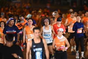BIB: 2000, 41072, 7952
                            <button type="button" onclick="openModal(23188842)" class="btn btn-primary btn-sm float-right btn-popup" data-toggle="modal" data-target=".modal-high-quality">
                        <i class="fas fa-shopping-cart"></i> Add to Cart
                    </button>
                                            <button type="button" onclick="isThisMe(23188842, true)" class="btn btn-success btn-sm float-right btn-popup btn-isme hidden" data-toggle="tooltip" data-placement="bottom" title="นี่คือรูปของคุณใช่ไหม คลิกที่นี่เพื่อเอาเข้าอัลบั้ม">
                        <i class="fas fa-plus"></i> Add to album
                    </button>
                    <button type="button" onclick="isThisMe(23188842, false)" class="btn btn-warning btn-sm float-right btn-popup btn-isnotme hidden">
                        <i class="fas fa-ban"></i> Remove from album
                    </button>