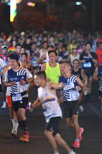 BIB: 42320, 43091, 102
                            <button type="button" onclick="openModal(22916955)" class="btn btn-primary btn-sm float-right btn-popup" data-toggle="modal" data-target=".modal-high-quality">
                        <i class="fas fa-shopping-cart"></i> Add to Cart
                    </button>
                                            <button type="button" onclick="isThisMe(22916955, true)" class="btn btn-success btn-sm float-right btn-popup btn-isme hidden" data-toggle="tooltip" data-placement="bottom" title="นี่คือรูปของคุณใช่ไหม คลิกที่นี่เพื่อเอาเข้าอัลบั้ม">
                        <i class="fas fa-plus"></i> Add to album
                    </button>
                    <button type="button" onclick="isThisMe(22916955, false)" class="btn btn-warning btn-sm float-right btn-popup btn-isnotme hidden">
                        <i class="fas fa-ban"></i> Remove from album
                    </button>