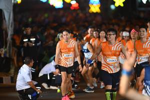 BIB: 22818, 24063, 21930
                            <button type="button" onclick="openModal(23197324)" class="btn btn-primary btn-sm float-right btn-popup" data-toggle="modal" data-target=".modal-high-quality">
                        <i class="fas fa-shopping-cart"></i> Add to Cart
                    </button>
                                            <button type="button" onclick="isThisMe(23197324, true)" class="btn btn-success btn-sm float-right btn-popup btn-isme hidden" data-toggle="tooltip" data-placement="bottom" title="นี่คือรูปของคุณใช่ไหม คลิกที่นี่เพื่อเอาเข้าอัลบั้ม">
                        <i class="fas fa-plus"></i> Add to album
                    </button>
                    <button type="button" onclick="isThisMe(23197324, false)" class="btn btn-warning btn-sm float-right btn-popup btn-isnotme hidden">
                        <i class="fas fa-ban"></i> Remove from album
                    </button>