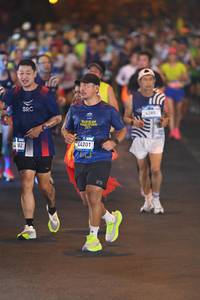 BIB: 44201
                            <button type="button" onclick="openModal(22937805)" class="btn btn-primary btn-sm float-right btn-popup" data-toggle="modal" data-target=".modal-high-quality">
                        <i class="fas fa-shopping-cart"></i> Add to Cart
                    </button>
                                            <button type="button" onclick="isThisMe(22937805, true)" class="btn btn-success btn-sm float-right btn-popup btn-isme hidden" data-toggle="tooltip" data-placement="bottom" title="นี่คือรูปของคุณใช่ไหม คลิกที่นี่เพื่อเอาเข้าอัลบั้ม">
                        <i class="fas fa-plus"></i> Add to album
                    </button>
                    <button type="button" onclick="isThisMe(22937805, false)" class="btn btn-warning btn-sm float-right btn-popup btn-isnotme hidden">
                        <i class="fas fa-ban"></i> Remove from album
                    </button>